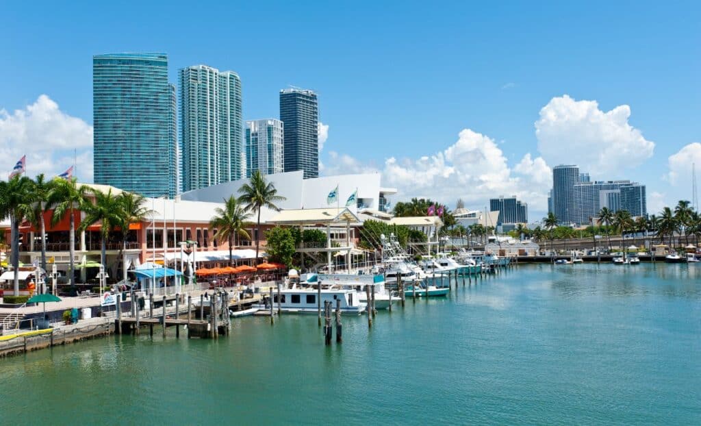 Centro comercial Bayside Marketplace, uno de los mejores en Miami